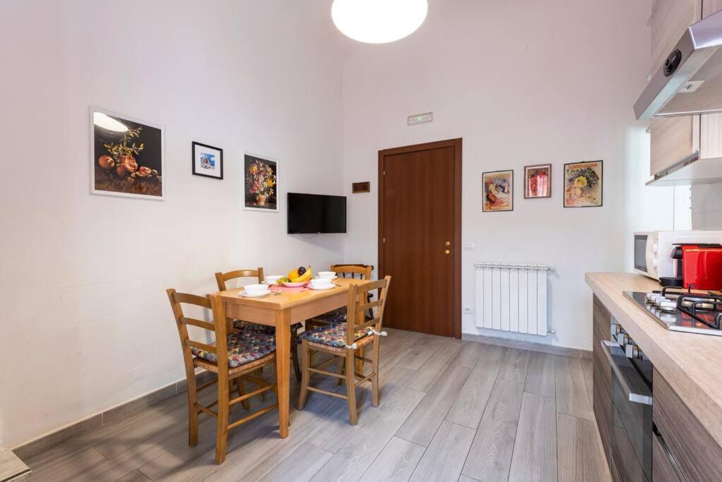 Live Like A Florentine Next To Santa Croce Square Apartamento